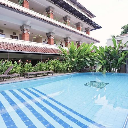 Reddoorz @ Legian Street Ξενοδοχείο Kuta Lombok Εξωτερικό φωτογραφία